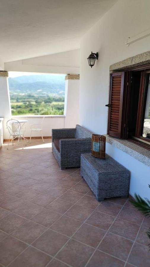 Casa L'Ulivariu Affittacamere San Teodoro  Eksteriør bilde